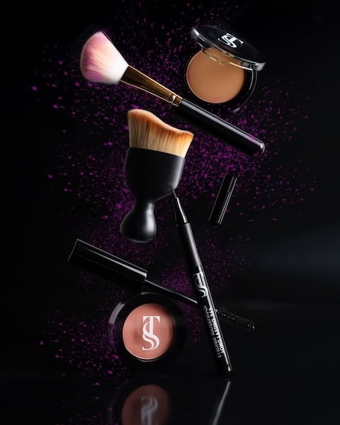 accessori sfondo nero